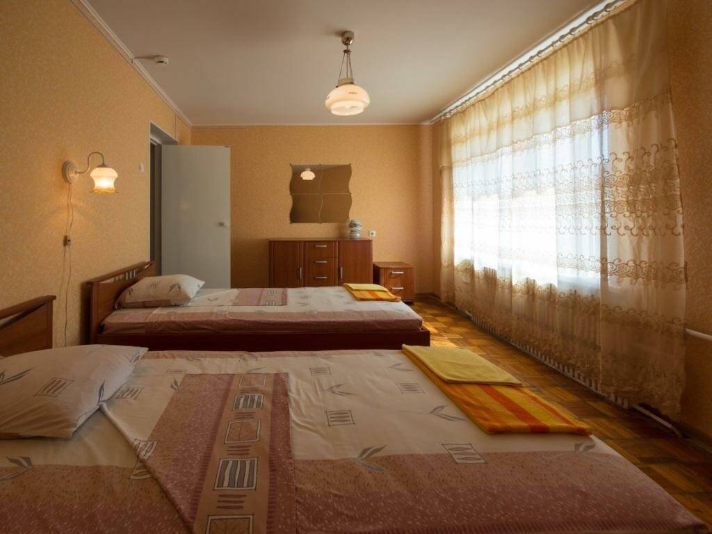 2-комнатный номер стандарт с 2 односпальными кроватями